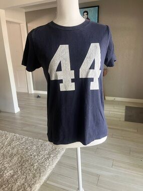 Brandy Melville John Galt 44 tee